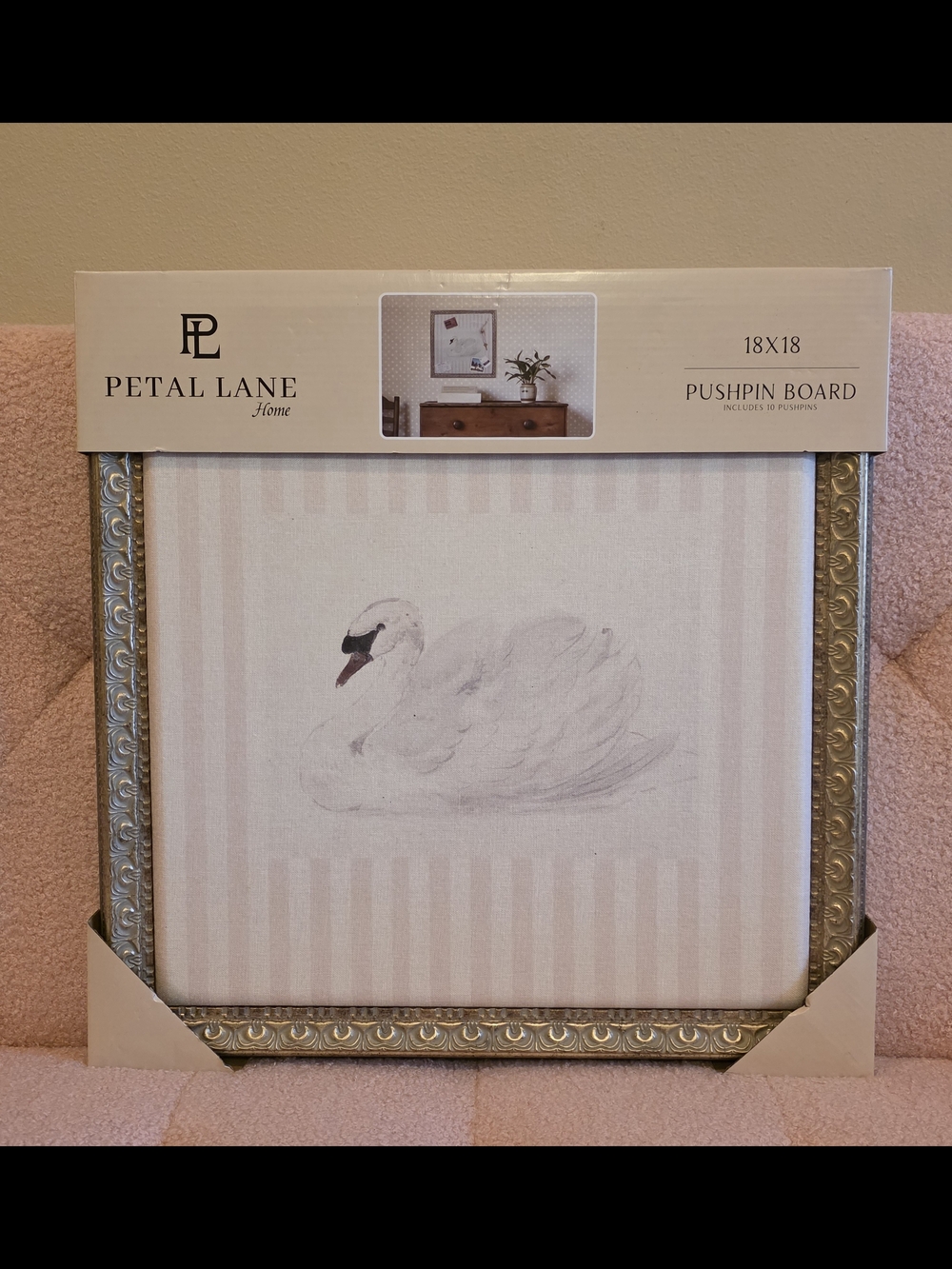 Petal Lane Pink Swan Pushpin Board